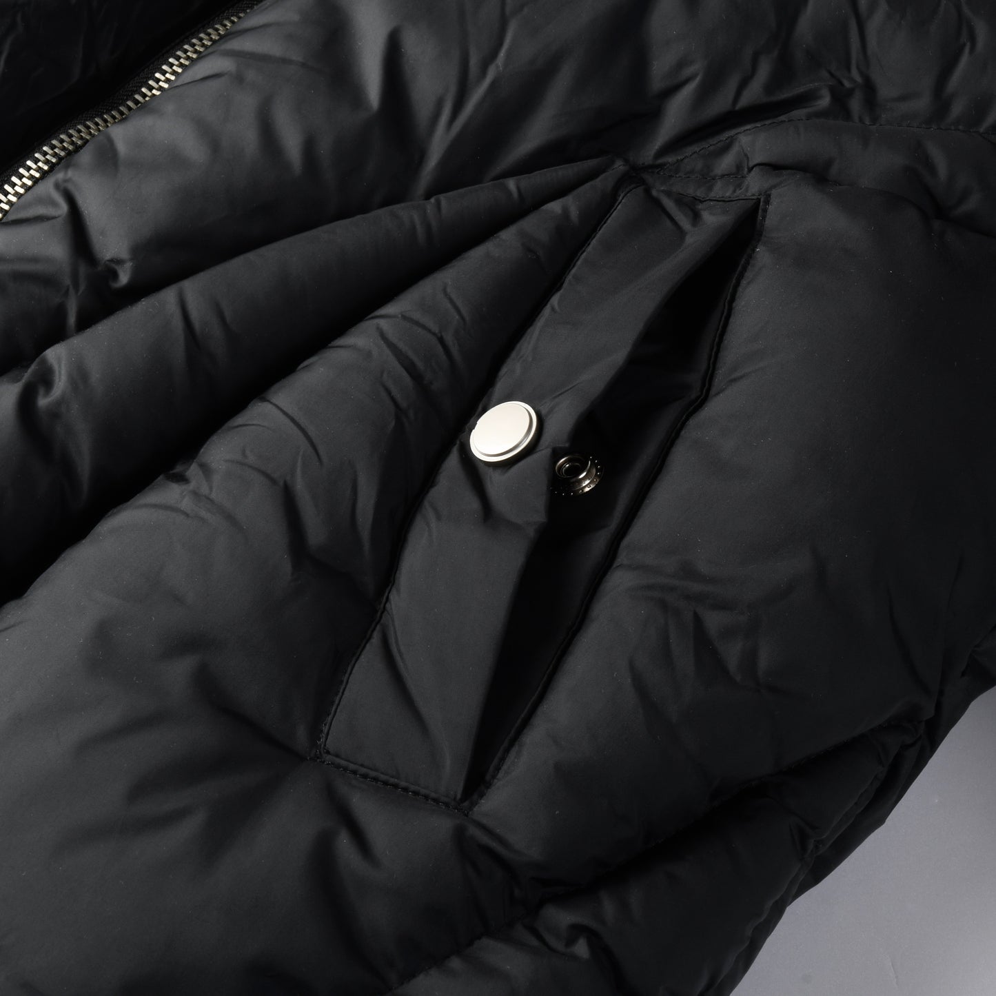 CROPPED PUFFER BLACK