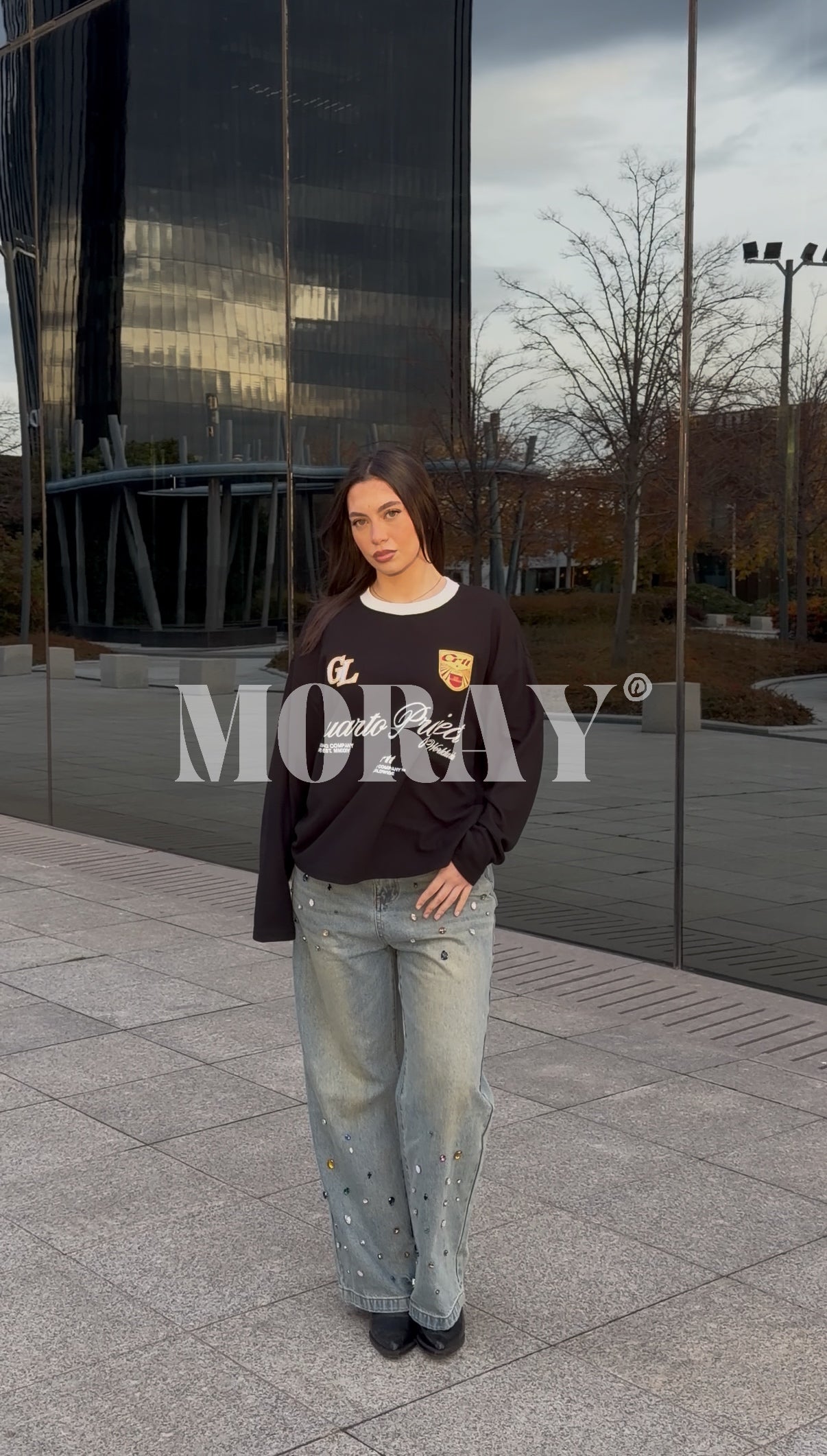 Vintage Varsity Longsleeve – Black